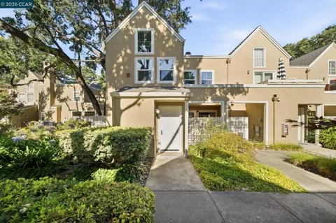 211 Kingston Way