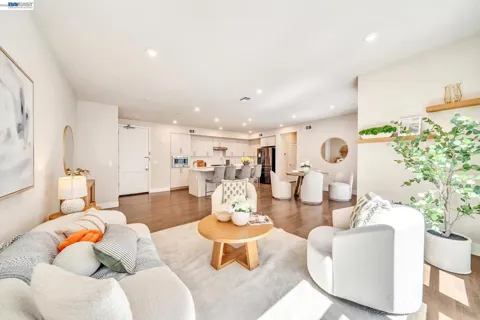44938 Fremont Blvd #202