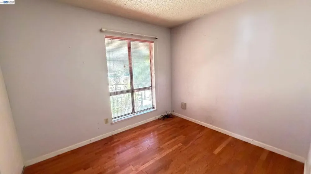 1988 Calaveras Dr Pittsburg, CA 94565