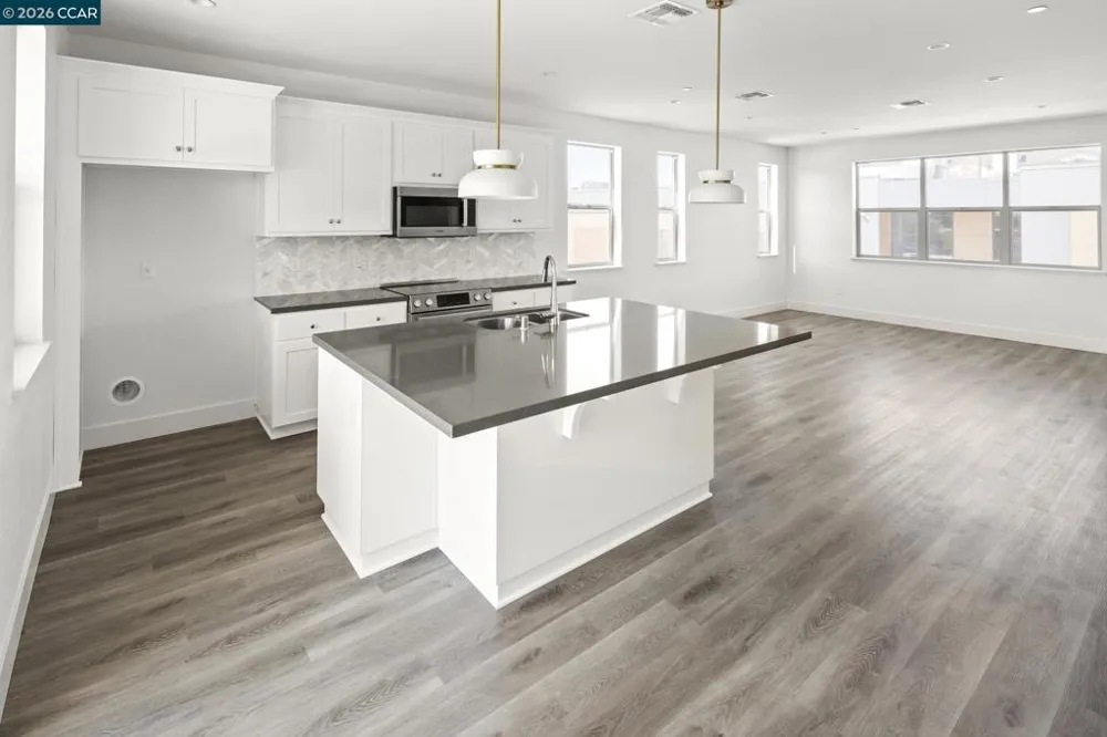 2818 Chattleton Lane San Pablo, CA 94806