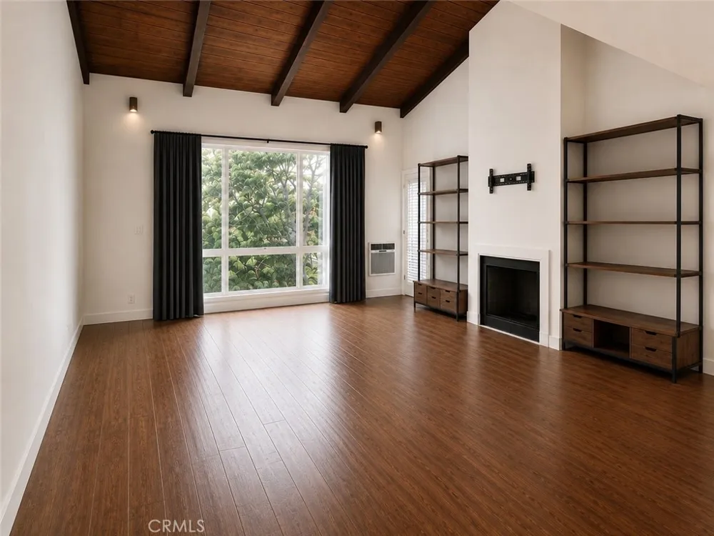 4900 Overland Avenue #310 Culver City, CA 90230