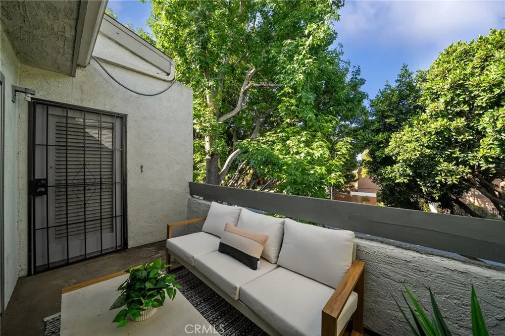 4900 Overland Avenue #310 Culver City, CA 90230