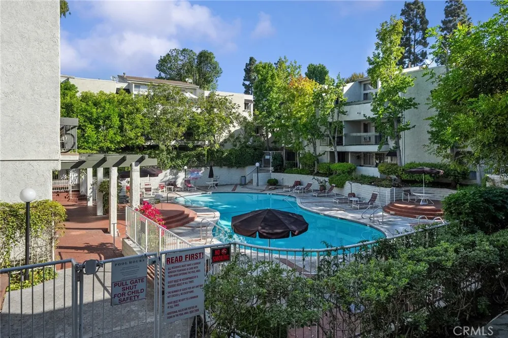 4900 Overland Avenue #310 Culver City, CA 90230