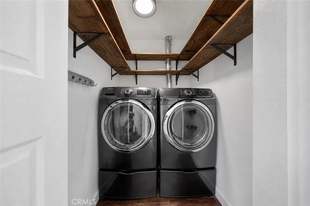 4900 Overland Avenue #310 Culver City, CA 90230