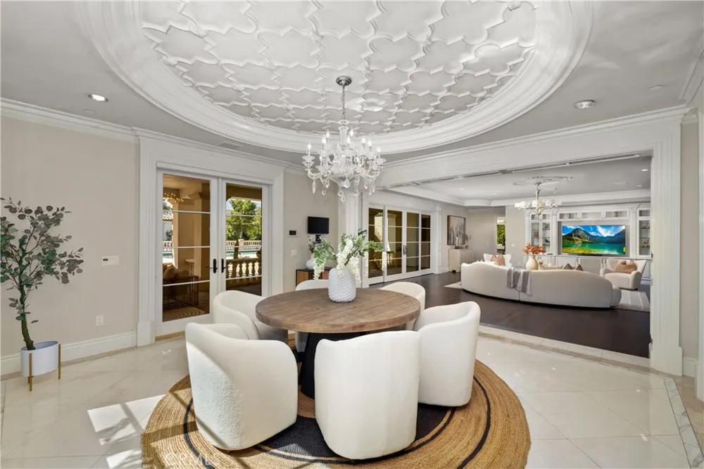 251 Longley Way Arcadia, CA 91007