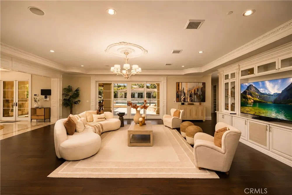 251 Longley Way Arcadia, CA 91007