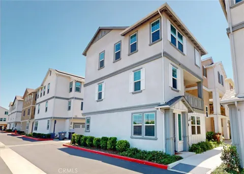 1066 Anaheim #1
