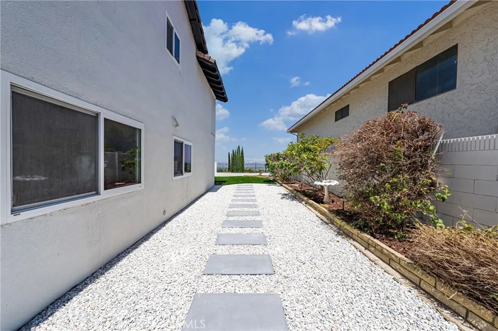 3130 Dolonita Hacienda Heights, CA 91745