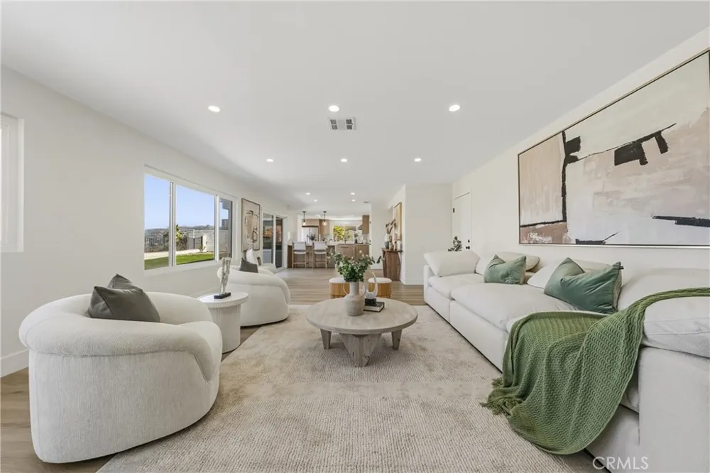 3130 Dolonita Hacienda Heights, CA 91745