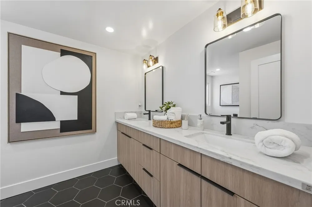 3130 Dolonita Hacienda Heights, CA 91745