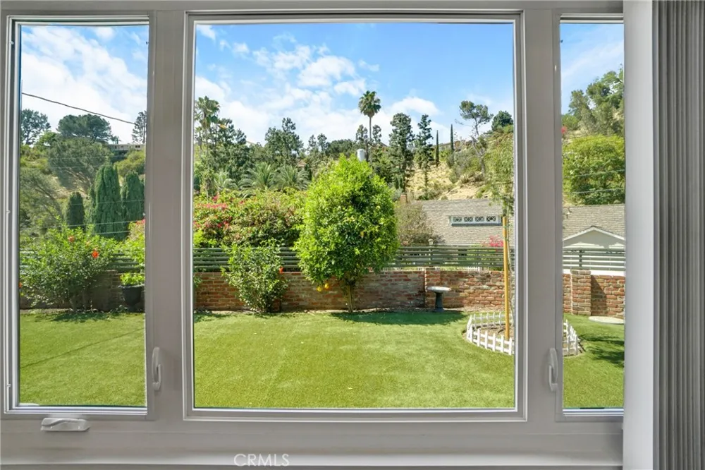 7982 Sangamon Avenue Sun Valley, CA 91352