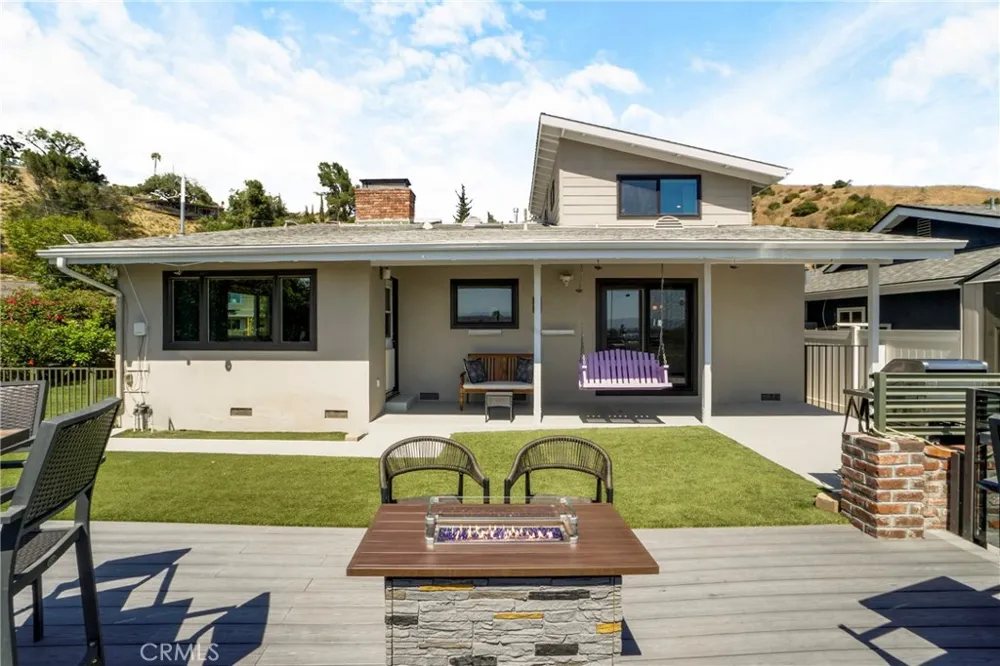 7982 Sangamon Avenue Sun Valley, CA 91352