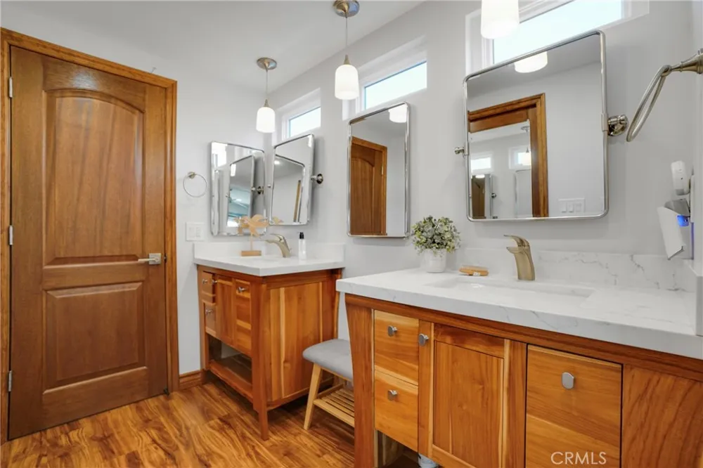 7982 Sangamon Avenue Sun Valley, CA 91352