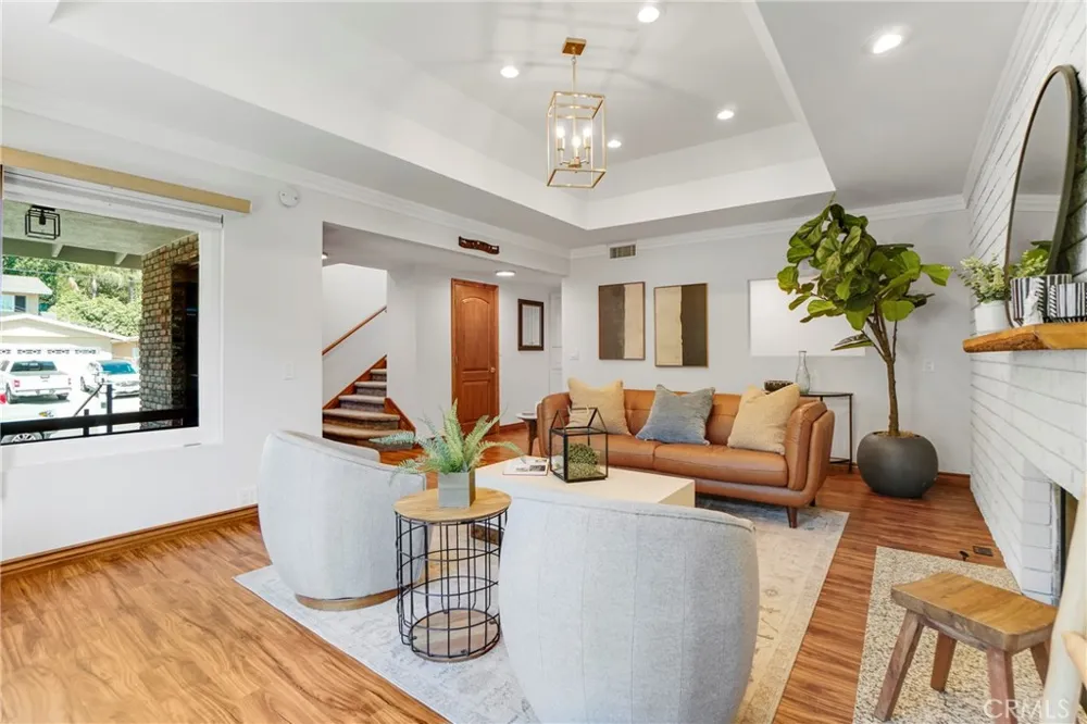 7982 Sangamon Avenue Sun Valley, CA 91352