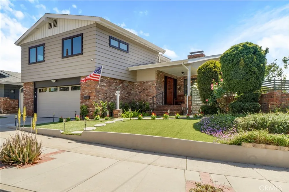 7982 Sangamon Avenue Sun Valley, CA 91352