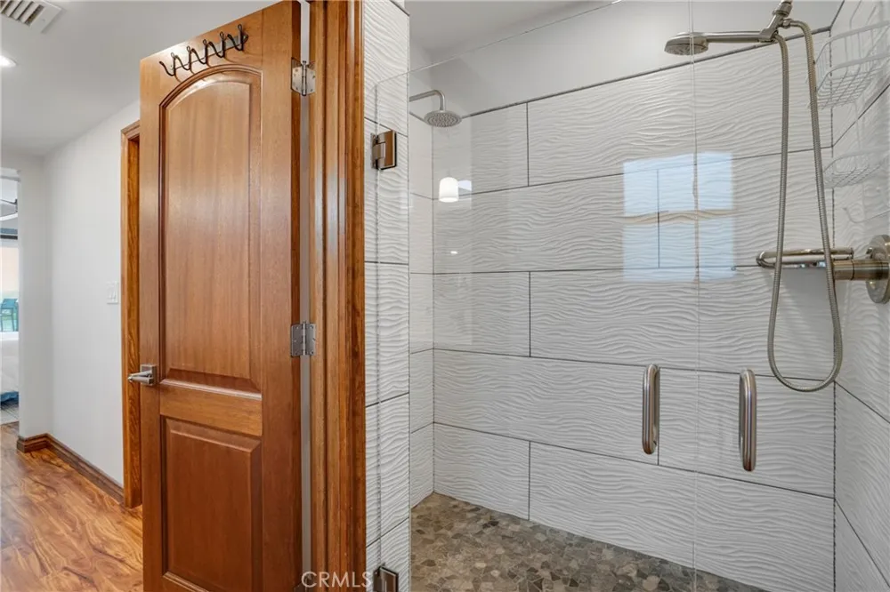 7982 Sangamon Avenue Sun Valley, CA 91352