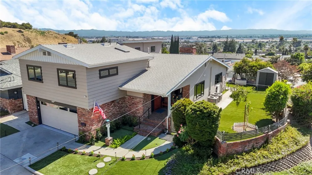 7982 Sangamon Avenue Sun Valley, CA 91352