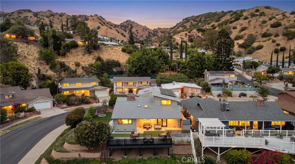 7982 Sangamon Avenue Sun Valley, CA 91352