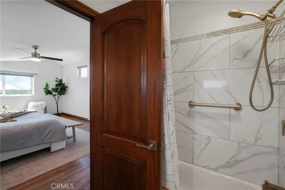 7982 Sangamon Avenue Sun Valley, CA 91352
