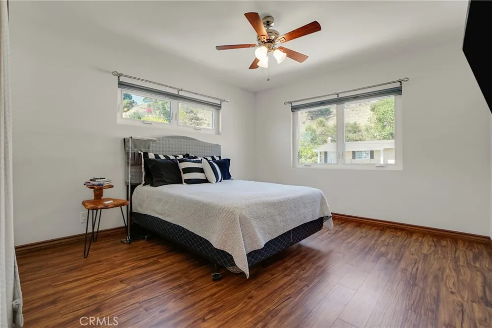 7982 Sangamon Avenue Sun Valley, CA 91352