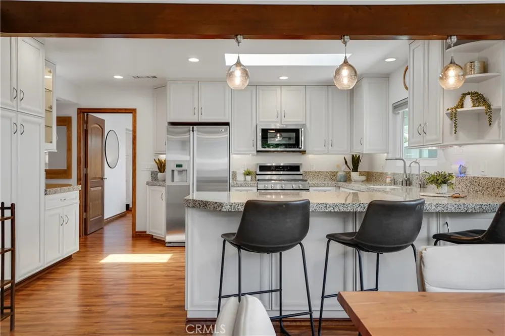 7982 Sangamon Avenue Sun Valley, CA 91352