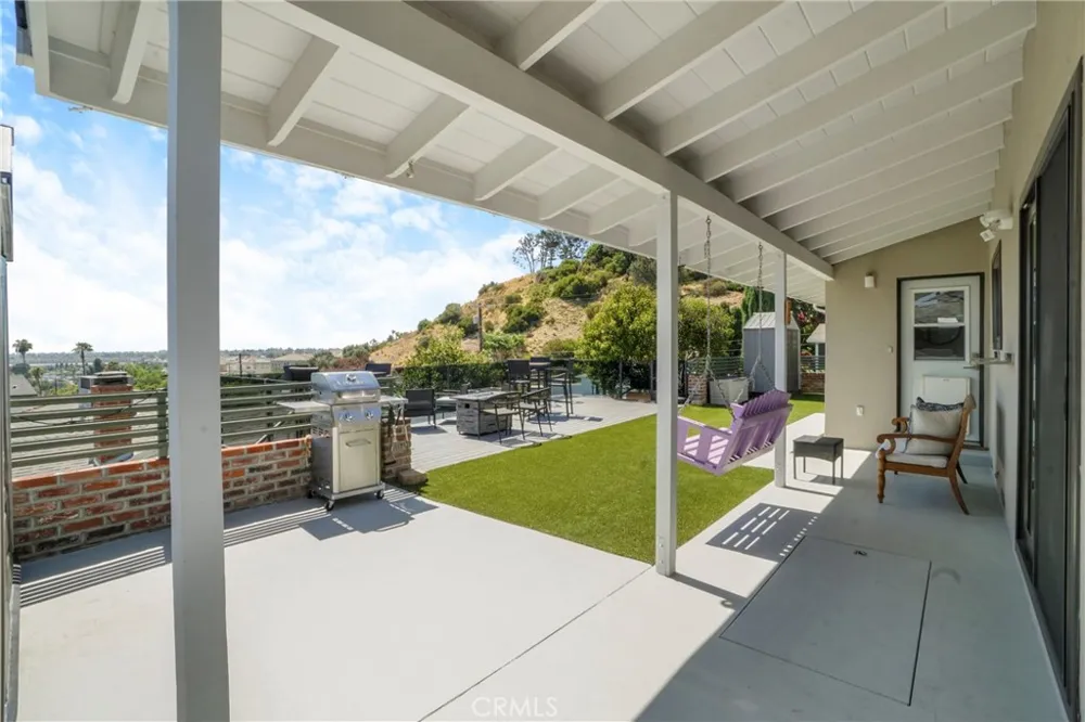 7982 Sangamon Avenue Sun Valley, CA 91352