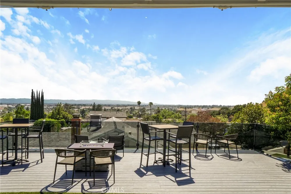 7982 Sangamon Avenue Sun Valley, CA 91352