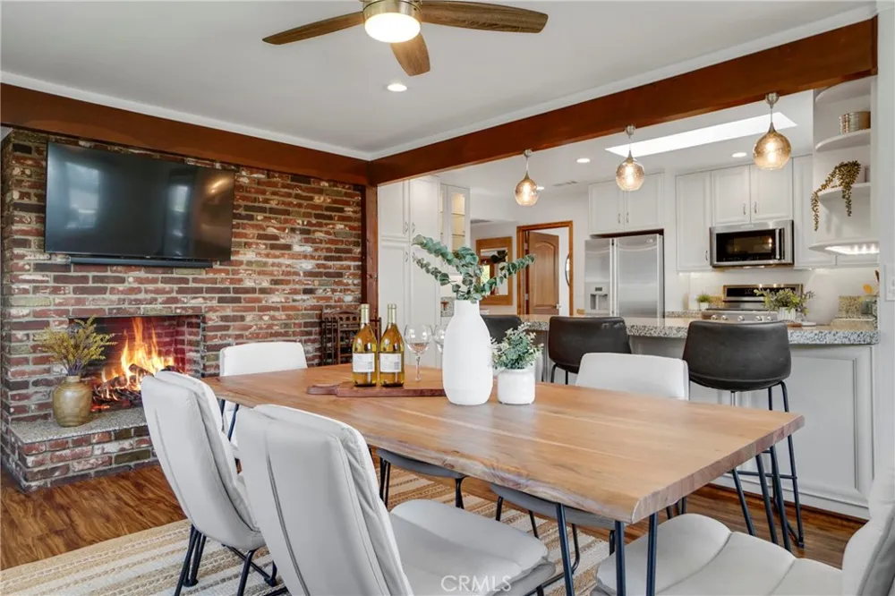 7982 Sangamon Avenue Sun Valley, CA 91352