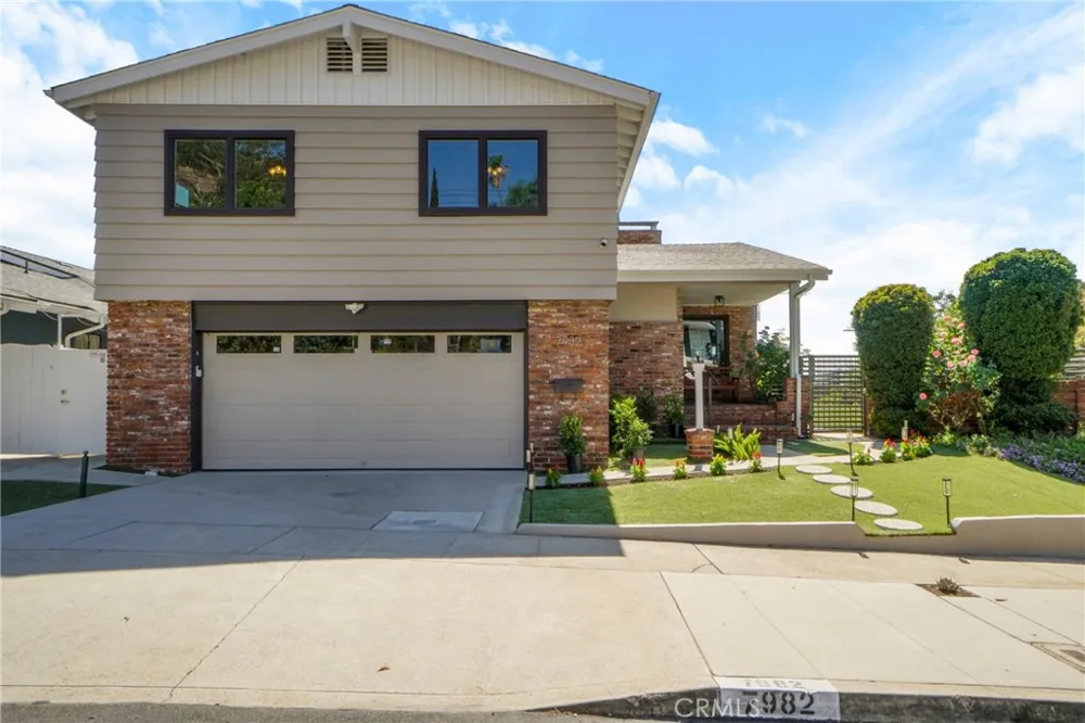 7982 Sangamon Avenue Sun Valley, CA 91352