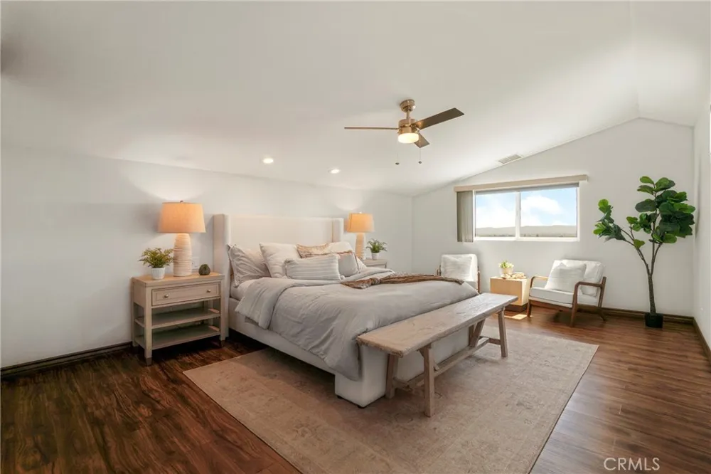 7982 Sangamon Avenue Sun Valley, CA 91352