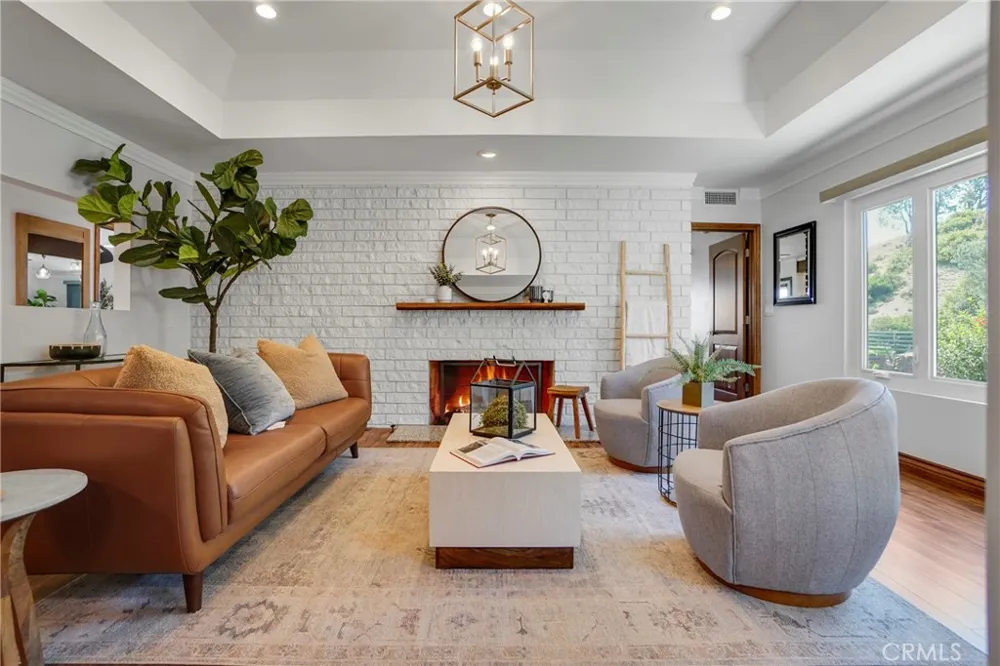7982 Sangamon Avenue Sun Valley, CA 91352