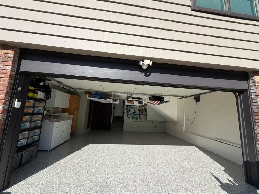 7982 Sangamon Avenue Sun Valley, CA 91352