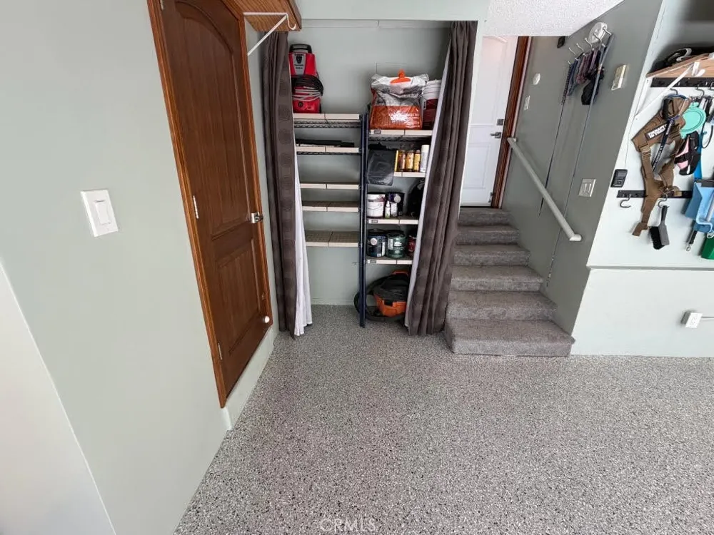 7982 Sangamon Avenue Sun Valley, CA 91352