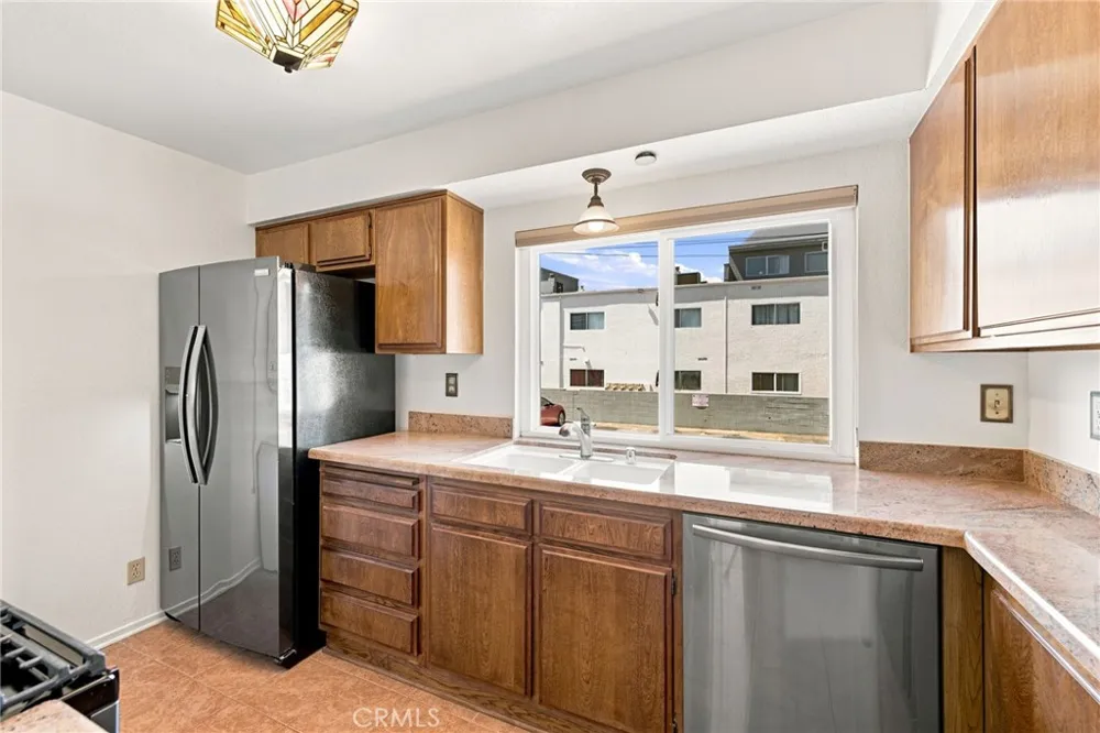 5706 Fair Avenue #104 North Hollywood, CA 91601