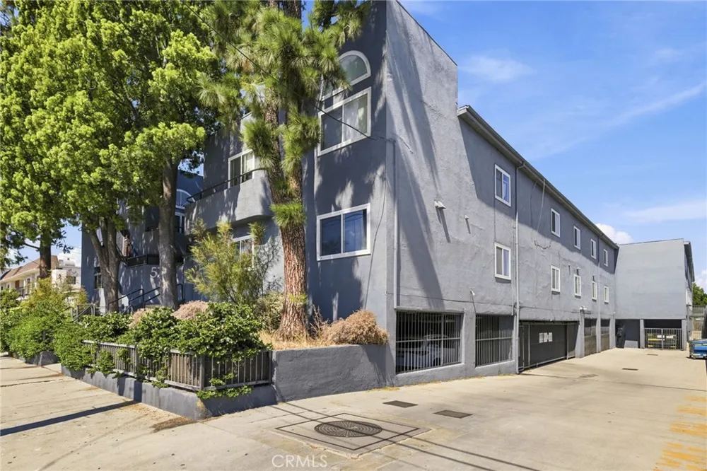 5706 Fair Avenue #104 North Hollywood, CA 91601