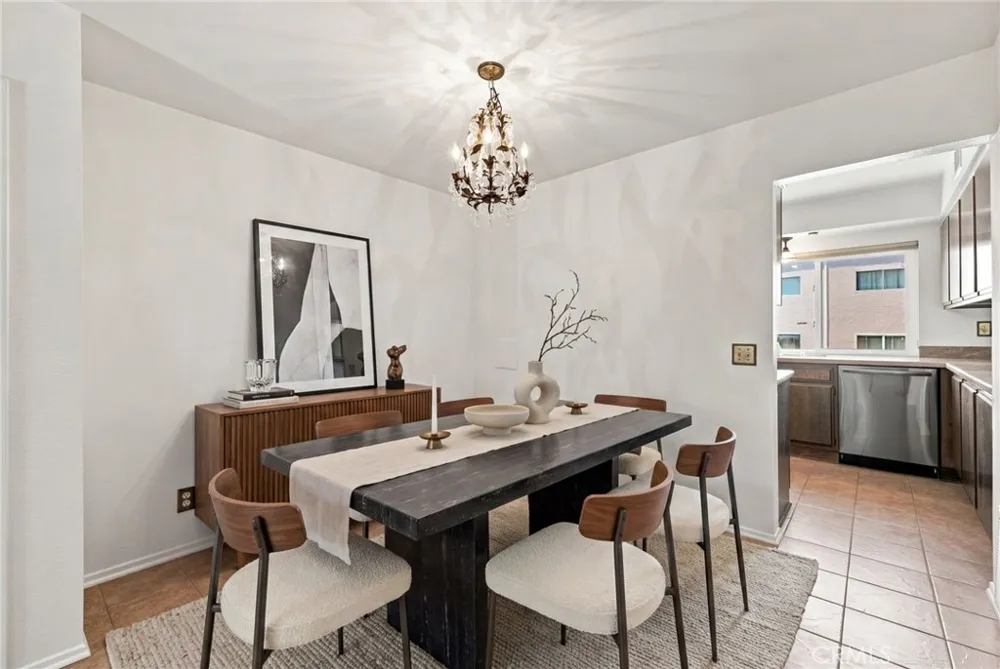 5706 Fair Avenue #104 North Hollywood, CA 91601