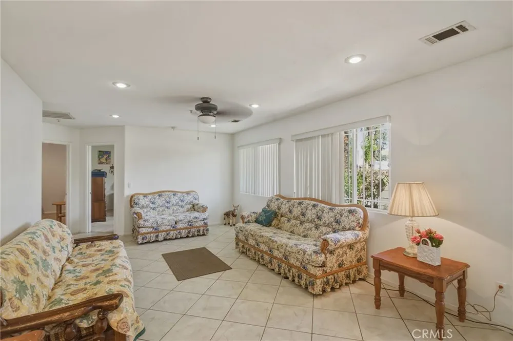 2908 Prospect Riverside, CA 92507
