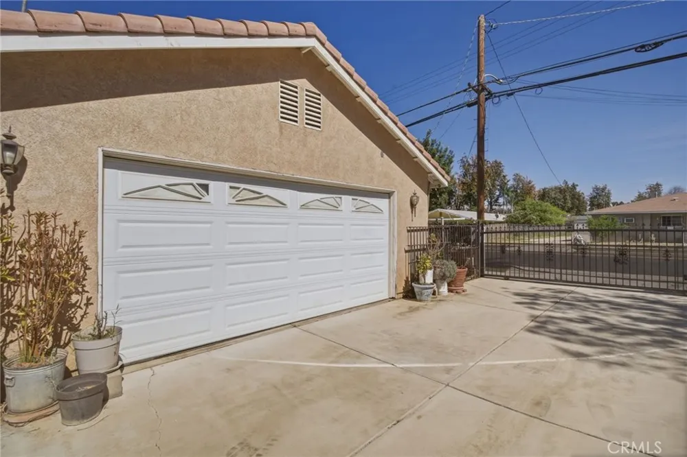 2908 Prospect Riverside, CA 92507