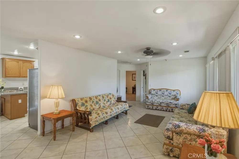 2908 Prospect Riverside, CA 92507