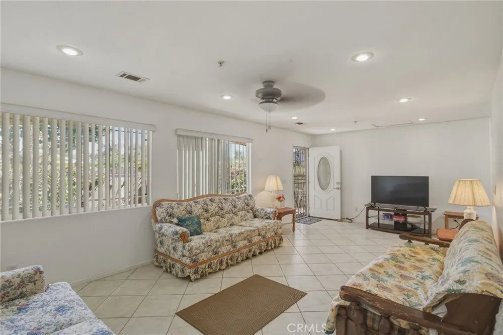 2908 Prospect Riverside, CA 92507