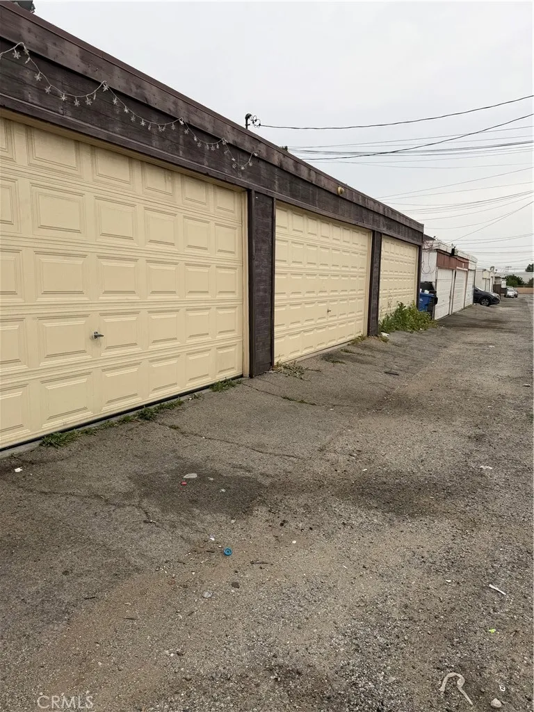 2559 Yorkshire Pomona, CA 91767