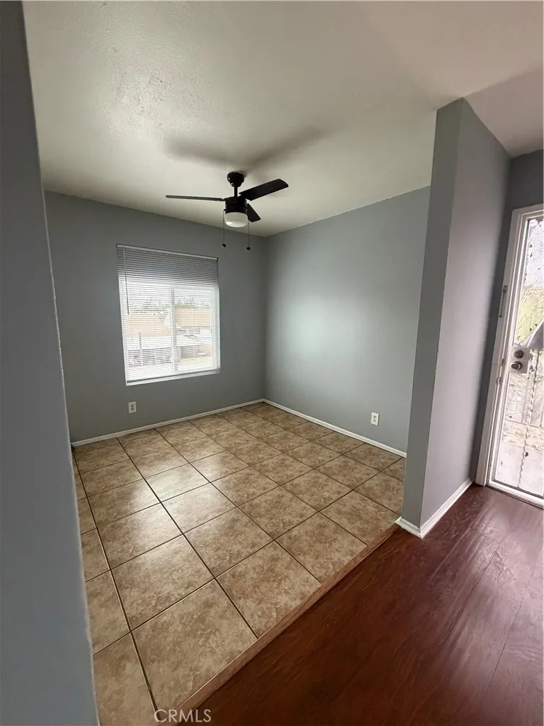 2559 Yorkshire Pomona, CA 91767