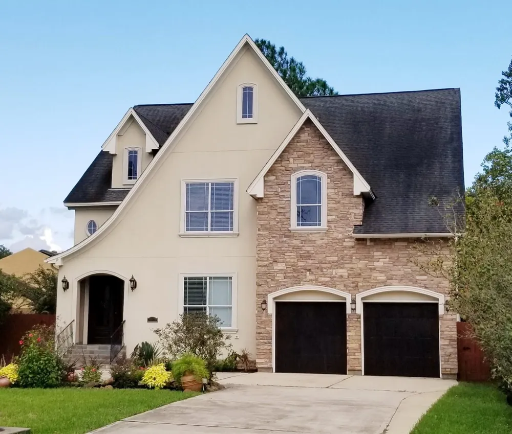 5809 Newcastle Street Bellaire, TX 77401