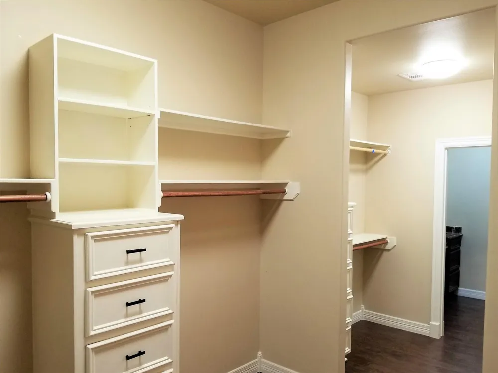 5809 Newcastle Street Bellaire, TX 77401