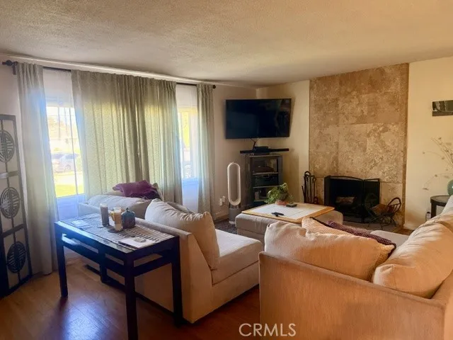 338 E Michelle West Covina, CA 91790