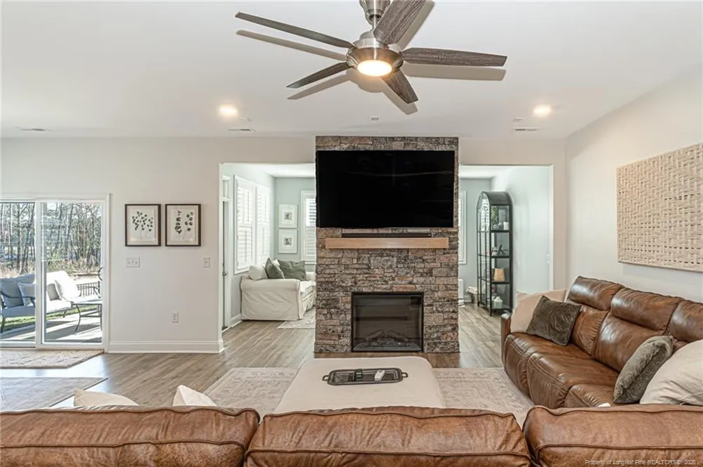 1528 Salters Lane Aberdeen, NC 28315