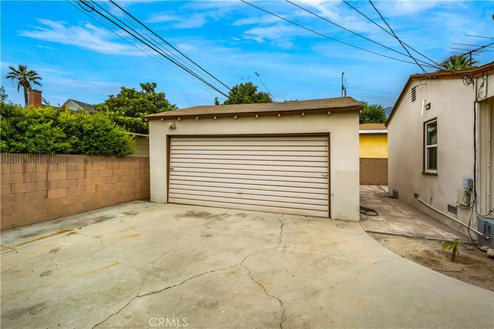 163 May Avenue Monrovia, CA 91016