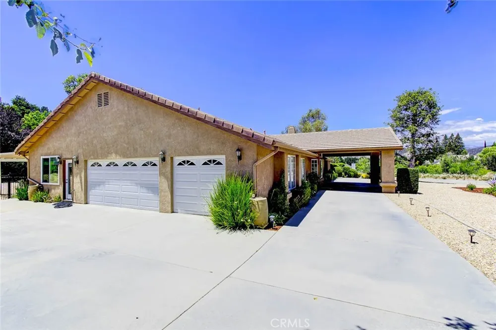 13634 Oak Mesa Drive Yucaipa, CA 92399