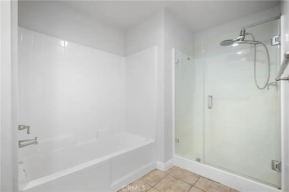 6800 Corbin Avenue #106 Reseda, CA 91335