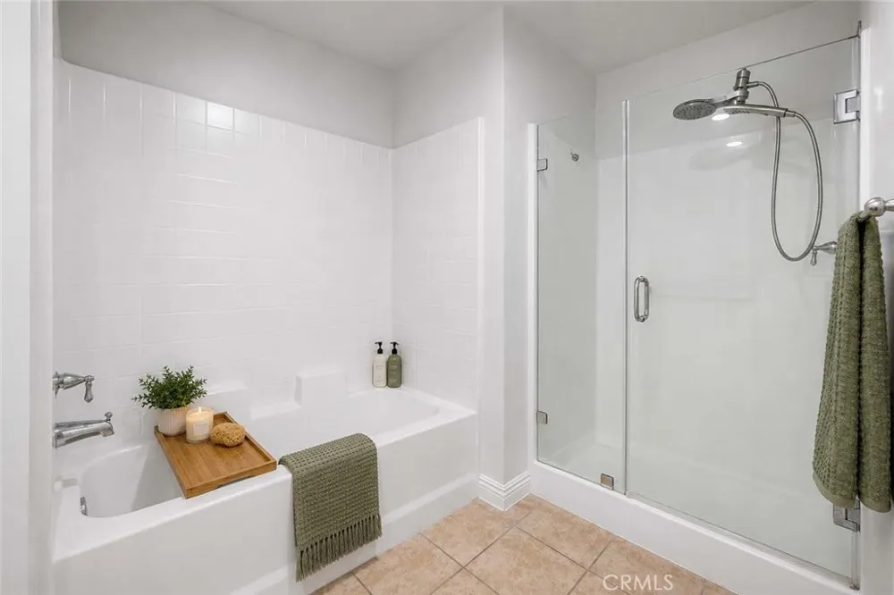 6800 Corbin Avenue #106 Reseda, CA 91335